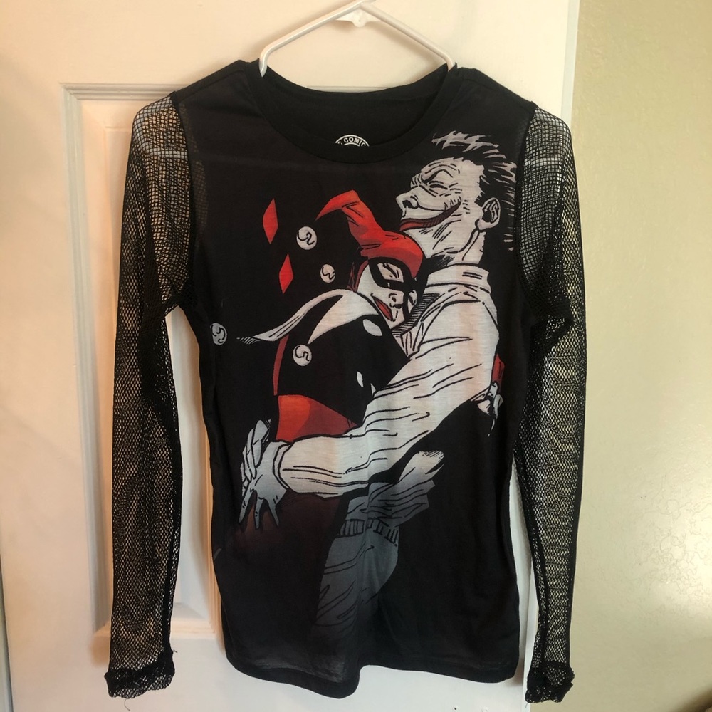 Hot Topic Harley Joker Fishnet Sleeve Top - Picture 2 of 4
